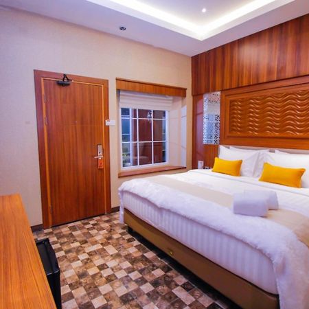 Petit Boutique Hotel Solo エクステリア 写真