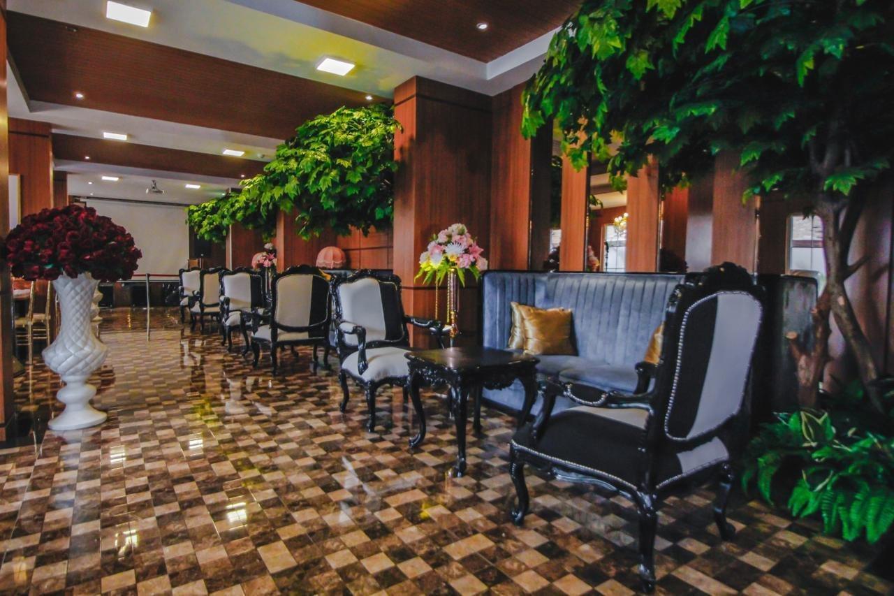 Petit Boutique Hotel Solo エクステリア 写真