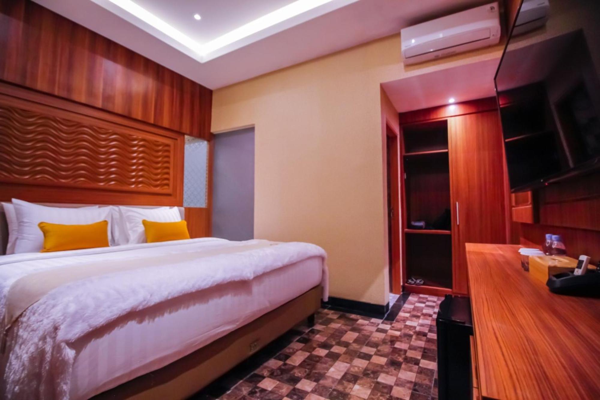 Petit Boutique Hotel Solo エクステリア 写真